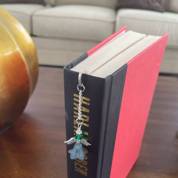 Handmade Dark Green Angel Fairy Bookmark with Silver Tone Hook - ideal Gift - Picture 4 of 7